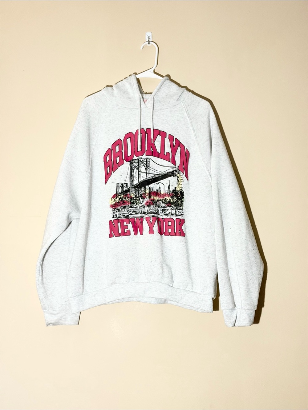 Women’s Size M Light Gray Graphic Hooded Brooklyn Sweatshirt